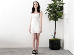 Cul, Sucer une bite, Brunette brune, En levrette, Branlette thaïlandaise, Pov, Dénudage, Nénés