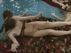 Tetas grandes, Tetona, Alemán, Grupo, Orgía, Al aire libre, Piscina, Público
