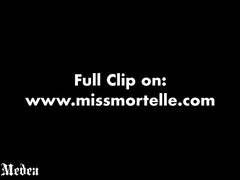 Brunette brune, Femelle, Fétiche, 2 femmes 1 homme, Latex, Jupe, Esclave, Plan cul à trois