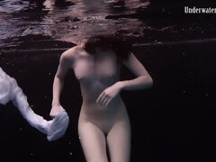 Cul, Gros cul, Brunette brune, Robe, Femelle, Piscine, Public, Solo