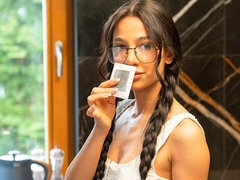 Culo grande, Verga grande, Tetas grandes, Mamada, Morena, Estilo perrito, Flaco, Adolescente