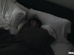 Большие сиськи, Брюнетки, Вчетвером, Лесбиянка, Натуральные сиськи, Бассейн, Киски, Курящие