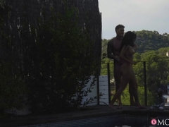 Sucer une bite, Tir de sperme, Queue, De plein air, Piscine, Pov, Chatte, Tatouage