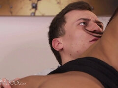 Cul, Gros cul, Sucer une bite, Brunette brune, Fille latino, Léchez, Maman, Chatte