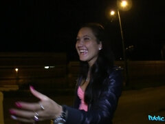 Amateur, Mamada, Engañando, Al aire libre, Pov, Público, Tímido