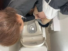 Zichtbare schaamlippen, Universiteit, Japaans, Kut duiken, Kort haar, Toilet