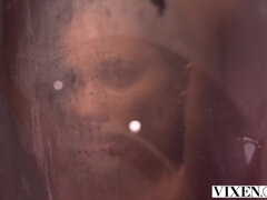 Grote lul, Pijpbeurt, Bruinharig, Hardcore, Likken, Natuurlijke tieten, Rijden, Tieten likken