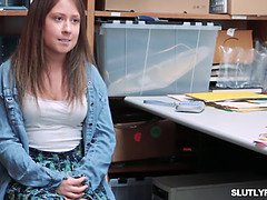 За кулисами, Большой член, Застукали, Секс без цензуры, Хд, Межрасовый секс, Полиция, Униформа