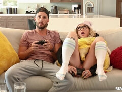 Blonde, Petit ami, Habillées, Gode, Chatte, Rasée, Gicler, Jouets