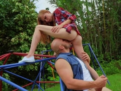 Verga grande, Mamada, Engañando, Pareja, Lamidas, Pequeña, Falda, Adolescente