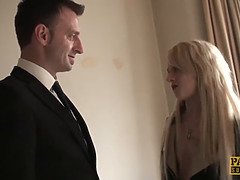 Pascalssubsluts - skinny blonda victim April Paisley predominated