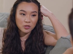 18 ans, Face assise, Interracial, Lesbienne, Léchez, Chatte, Adolescente, Plan cul à trois
