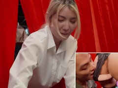 Enthousiasteling, Aziatisch, Gigantische dildo, Ondergoed, Tieten likken, Bekijker