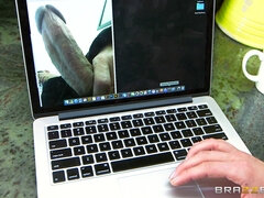 Gros seins, Blonde, Cuisine, Lingerie, Mère que j'aimerais baiser, Maman, Allumeuse, Webcam