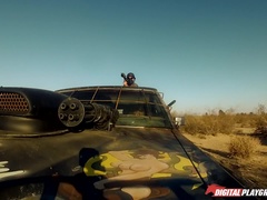 Brunette brune, Couple, En levrette, Européenne, Doigter, Petite amie, De plein air, Réalité