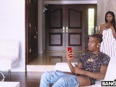 Culo grande, Mamada, Estilo perrito, Pajear, Lamidas, Masturbación, Perforación, Adolescente