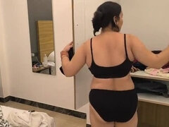 Salle de bains, Grosse bite, Sucer une bite, Branlette thaïlandaise, Hard, Hd, Hôtel, Indienne