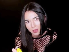 Enthousiasteling, Aziatisch, Bruinharig, Dominante vrouw, Fetisj, Vernedering, Kousen