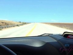 Любители, Бикини, Пальцем, Крошечные, На публике, Сиськи, Подглядывание, Влажная