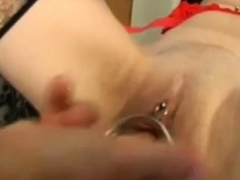 Amateur, Sadomasoquismo, Penetracion con dedos, Alemán, Abuelita, Medias largas, Atada, Juguetes