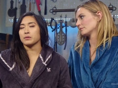 In den arsch, Sadomasochismus, Dildo, Elektrisch, Weibliche domination, Lesbisch, Muschi, Hintern versohlen