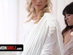 バイセクシャル, エロティック, Hd, レズビアン, なめる, オーガズム, 剃毛, オッパイの