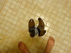 Piss in wifes brown work shoe