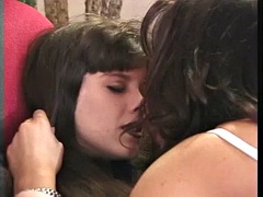 キス, レズビアン