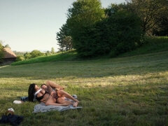 Anal, Gros seins, Brunette brune, Plantureuse, Allemand, De plein air, Piercing, Tatouage