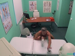 Leie, Blasen, Spermaladung, Hundestellung, Aufs gesicht abspritzen, Füsse, Fetisch, Pov