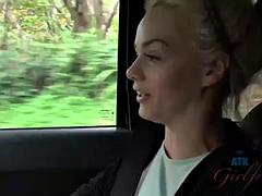 Blond, Hardcore, Naakt, Openbaar, Tieten likken