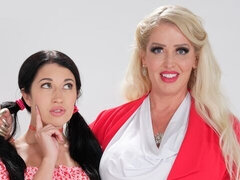 Любители, Большая жопа, Большие сиськи, Блондинки, Минет, Межрасовый секс, Молоденькие, Сиськи