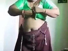 デカ尻, 露出狂, お婆さん, インド人, 熟年, 淫乱熟女, 乳首, ウェブカメラ