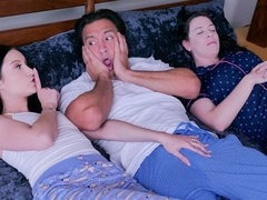 Жопа, Большая жопа, Минет, Брюнетки, Дочка, Собачьи, Ласковые ручки, Молоденькие