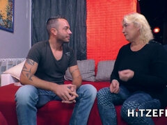 Leie, Grosse titten, Blasen, Vollbusig, Pummelig, Hardcore, Milf, Muschi