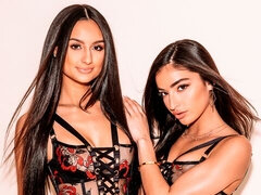 Жопа, Черные, Минет, Член, Собачьи, Ласковые ручки, Сосущие, Втроем