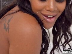 Amateur, Culo grande, Tetas grandes, Negro, Mamada, Morena, Corridas faciales, Coño