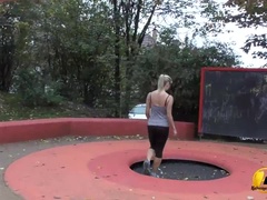 Gros seins, Énorme, Mère que j'aimerais baiser, Nue  à poil, Mamelons, Public, Sport, Nénés