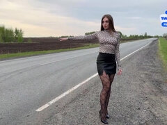 Amateur, Garce, Voiture, Tir de sperme, Cuir, Jupe, Suçant, Nénés
