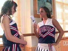 ジム, キス, レズビアン, なめる, オナニー, オマンコ, 剃毛, おもちゃ