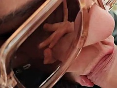 Leie, Grosser schwanz, Grosse titten, Spermaladung, Handjob, Reif, Ablutschen, Titten