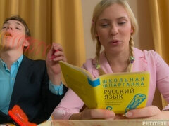 Arsch, Blasen, Hundestellung, Rasiert, Patschen, Entkleiden, Jungendliche (18+), Titten