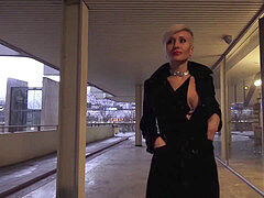 Moeder die ik wil neuken, Kut duiken, Slet