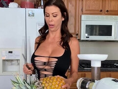 Grosse titten, Frau, Masturbation, Milf, Pool, Muschi, Dusche, Spielzeuge