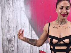 Grosse titten, Blasen, Braunhaarige, Füsse, Fußfetisch, Latina, Pervers, Titten