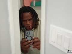 Большие сиськи, Брюнетки, Грудастые, Огромные размеры, Милф, Короткая стрижка, Сиськи, Подглядывание