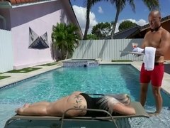Rubia, Mamada, Tetona, Gordita, Corridas, Sexo duro, Puta, Tatuaje