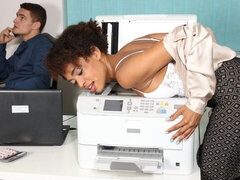 18 jaar, Grote kont, Pijpbeurt, Hondjeshouding, Pop, Zwart, Kantoor, Mager