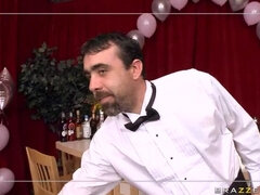 Stellung 69, Arsch, Grosse titten, Aufs gesicht abspritzen, Fingern, Handjob, Piercing, Kurzes haar