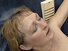 Grosser schwanz, Spermaladung, Deutsch, Oma, Behaart, Hardcore, Reif, Titten